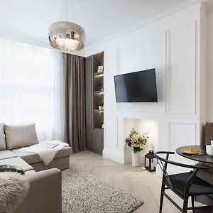 https://tanner-row-suites.yorkshirehotels.net