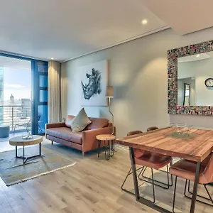 https://elegant-apartment-in-the-city.hotels-capetown.com